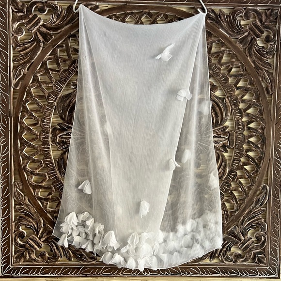 Vintage Y2K Badgley Mischka 80” 3D Sheer Organza Scarf Wrap Shawl Coverup White - Picture 9 of 15